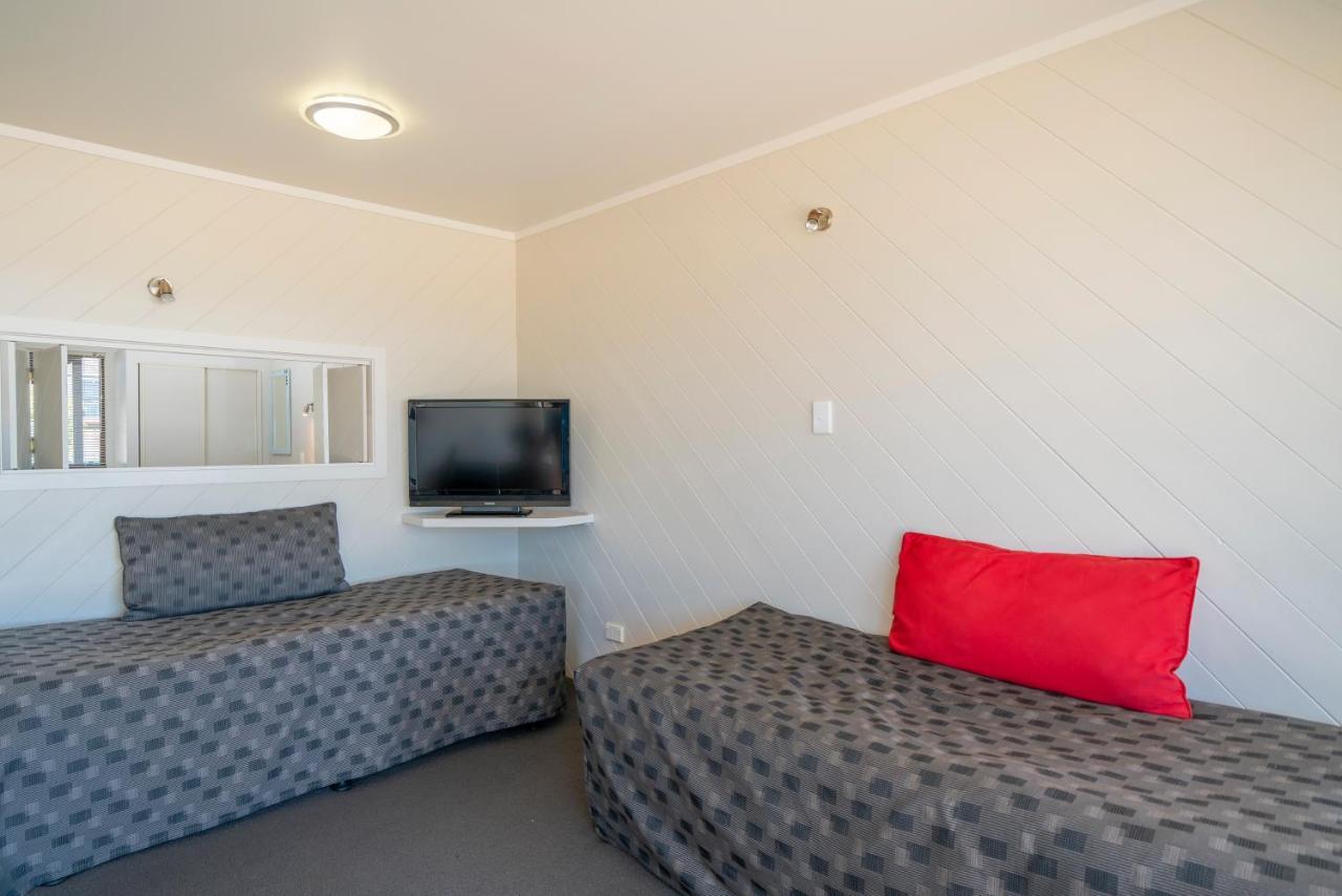 The Oceanside Motel Whitianga Esterno foto